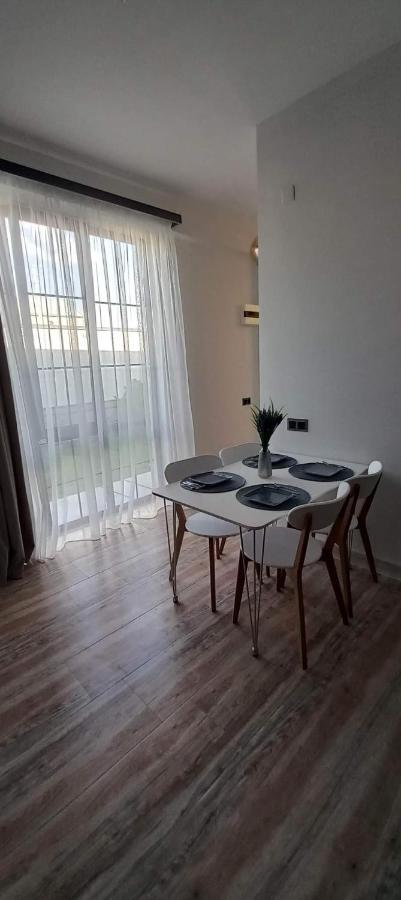 Aparthotel Grey House à Zovuni Extérieur photo