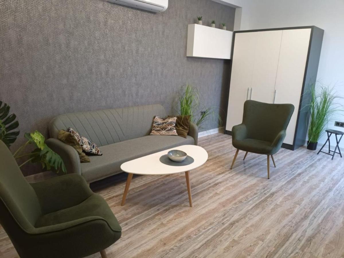 Aparthotel Grey House à Zovuni Extérieur photo